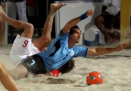 deportehelvetico: Uruguay perdió en fútbol-playa y jugará por el tercer  lugar